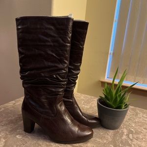 Slouchy Leather brown boots